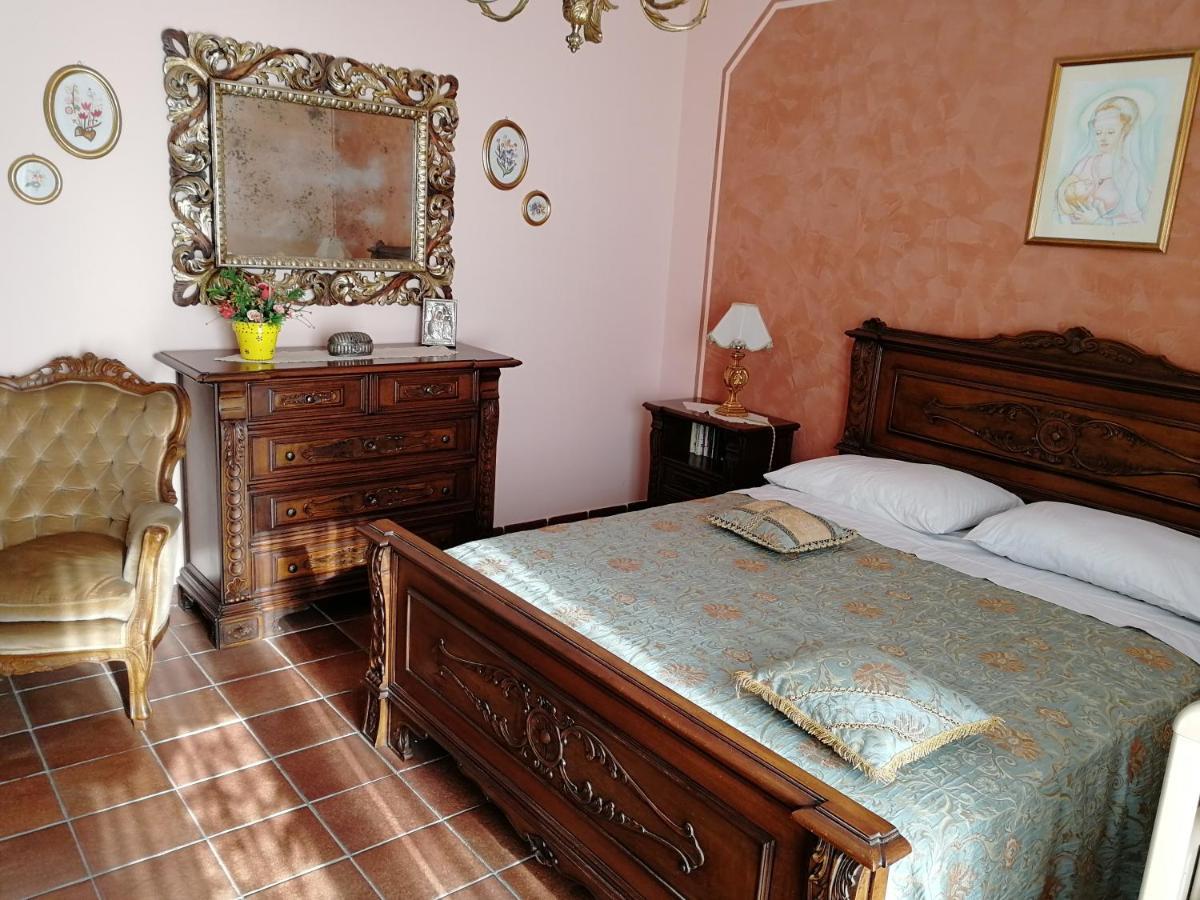 B&B Villa Carmen Sant'Alessio Siculo Luaran gambar